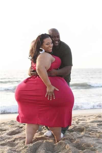 美国女子中意自己巨大的臀部，丈夫也很满足(2)