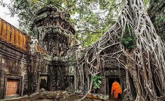柬埔寨吴哥塔布隆寺