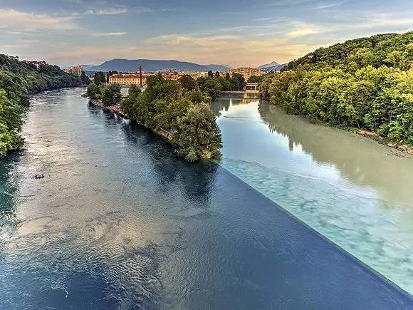 瑞士日内瓦罗纳河和阿尔沃河汇合